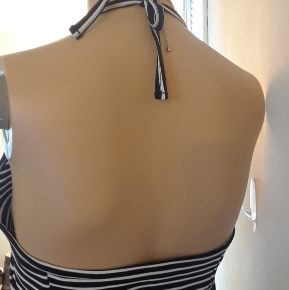 Black & white halter tie dress - Picture 3 of 3